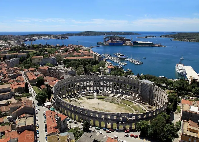 With A Parking Space - 15814 * Pula